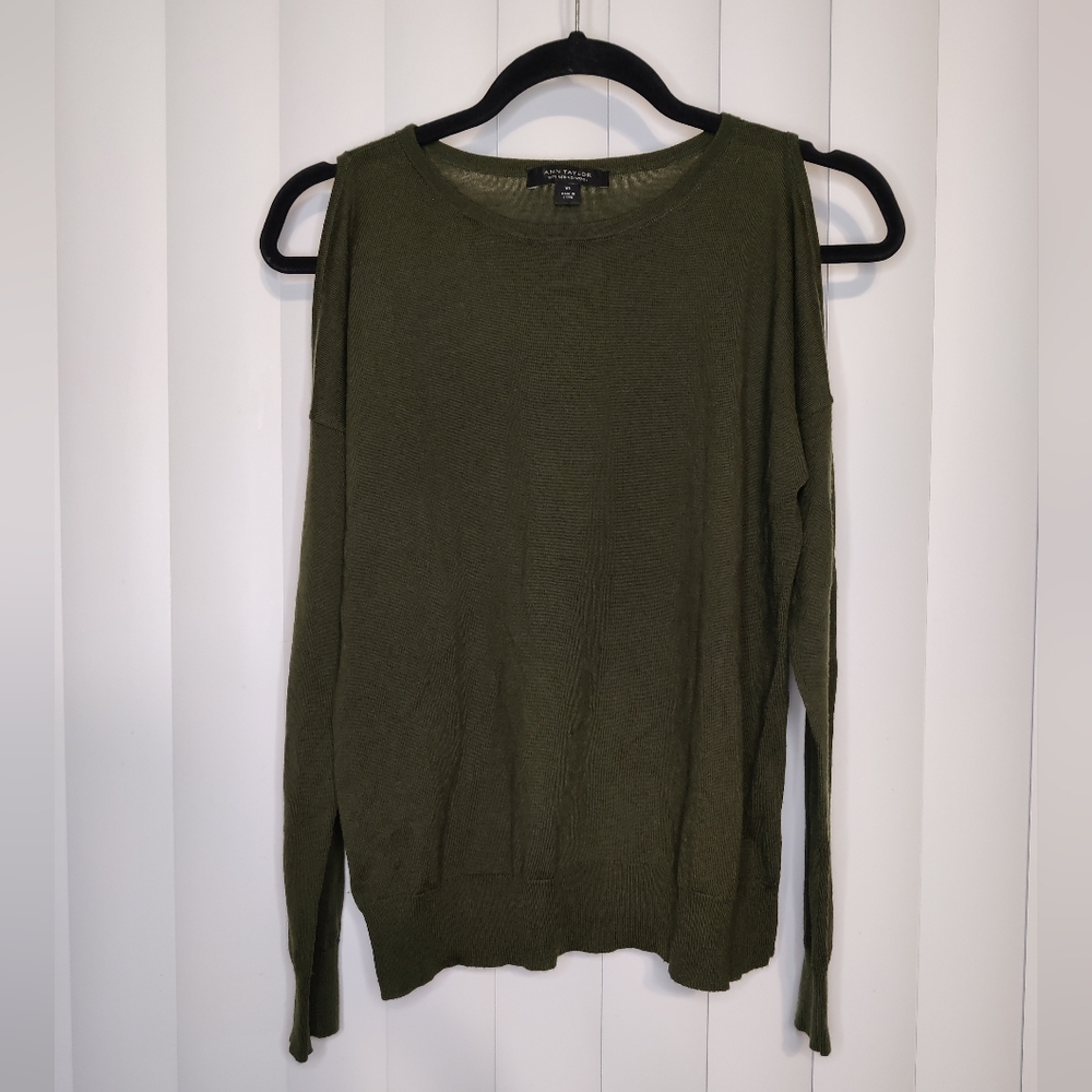 Ann Taylor Olive Green Cold Shoulder Long Sleeve Top